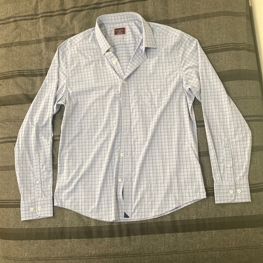 Untuckit blue plaid pattern slim fit button down shirt